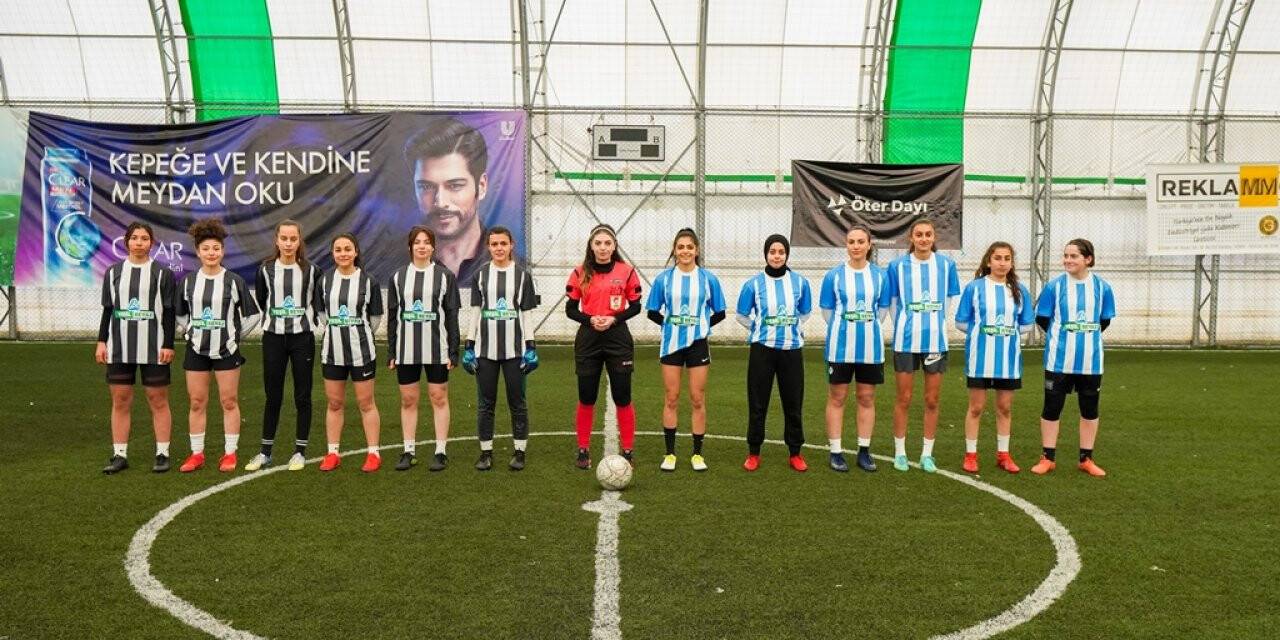 Kadınlar arası futbol turnuvası düzenlendi