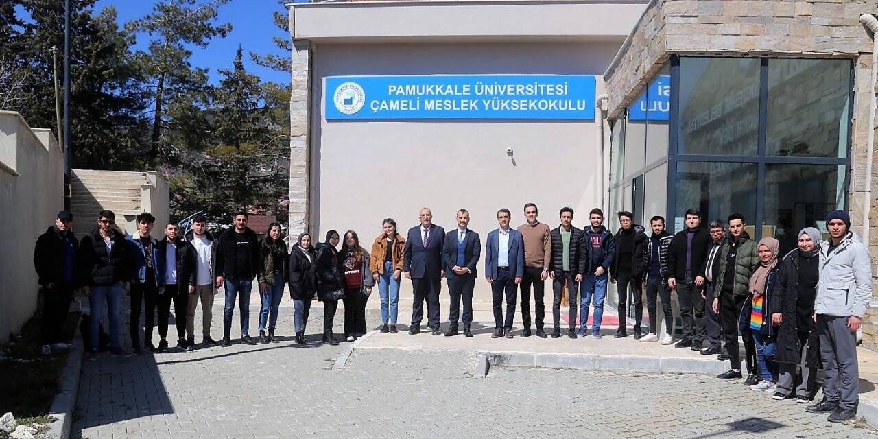 Başkan Arslan Çameli MYO öğrencileriyle buluştu