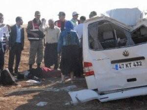 Düğüne Giderken Kaza: 12 Yaralı