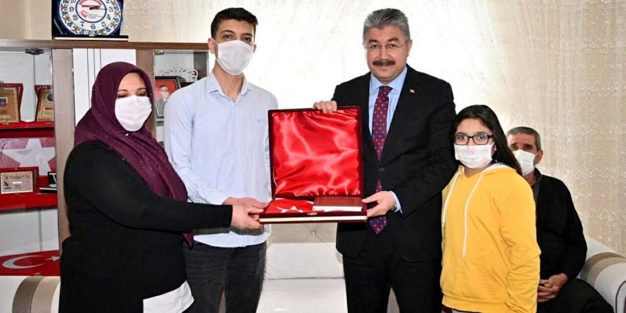 Vali Yılmaz: "Kapımız, gönlümüz şehitlerimizin ailelerine her daim açık"