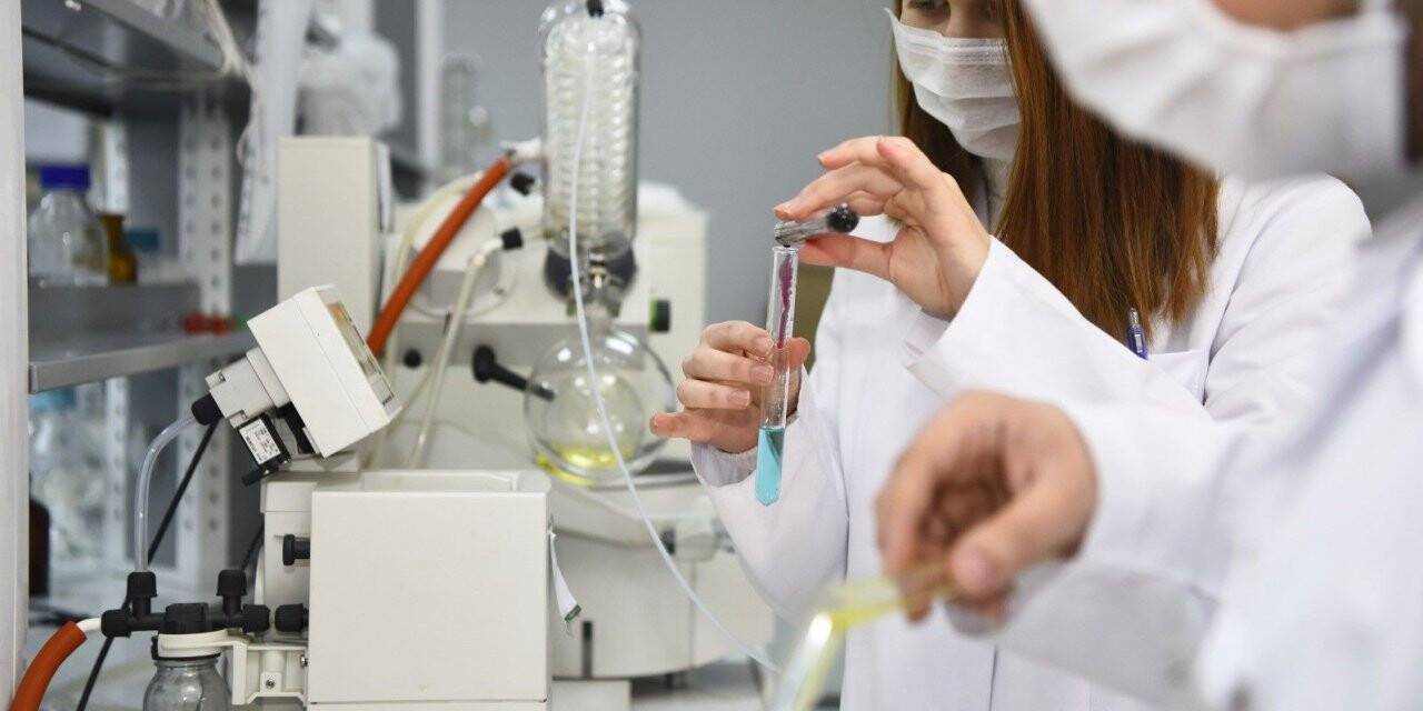 Fitoterapinin Türkiye’deki öncüsü Anadolu Üniversitesi