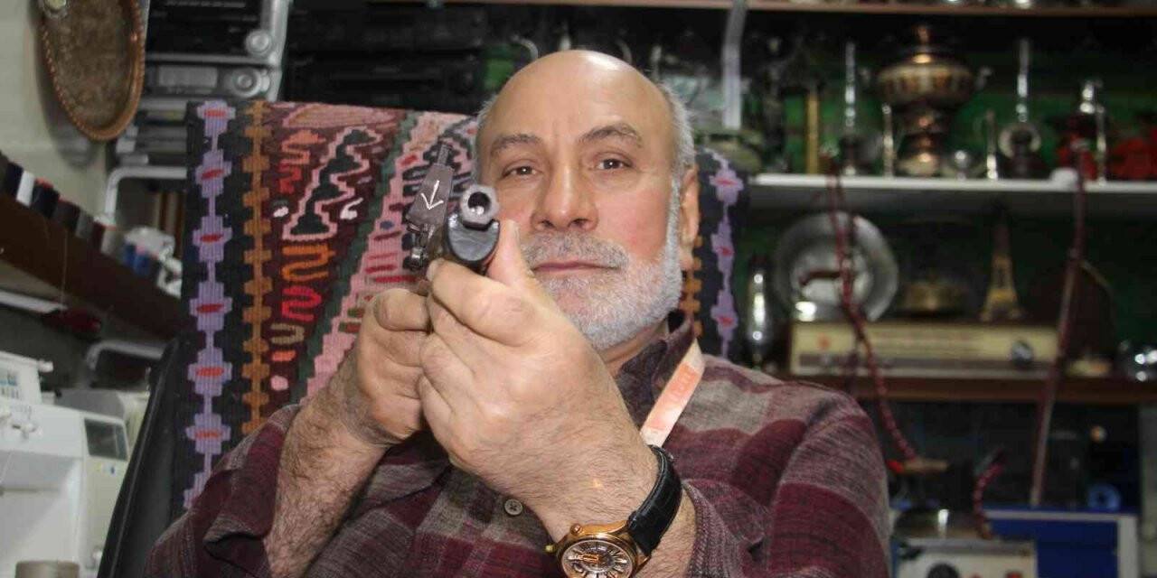 Hobi olarak başladı, terzi dükkânını müzeye çevirdi