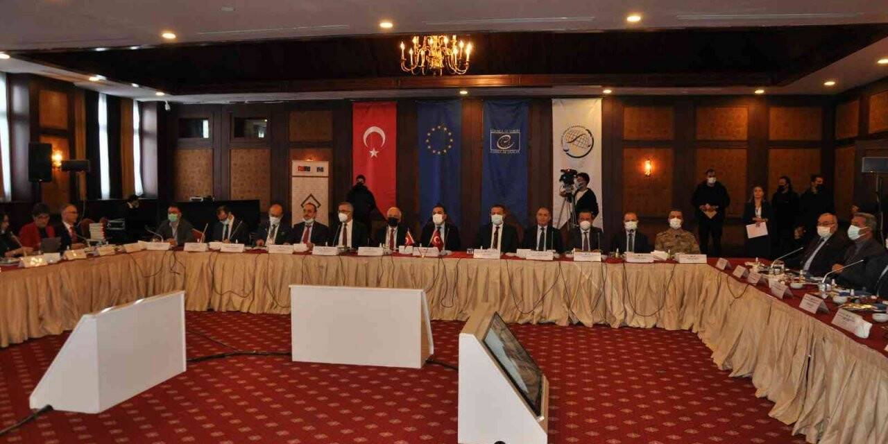 Kars’ta Aile Mahkemeleri çalıştayı