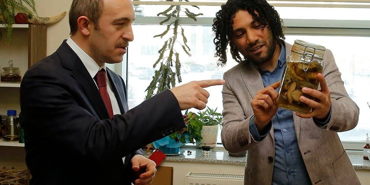 Vali Epcim, bilim literatürüne Bayburt ismini yazdıran Dr. Sefalı’yı ziyaret etti