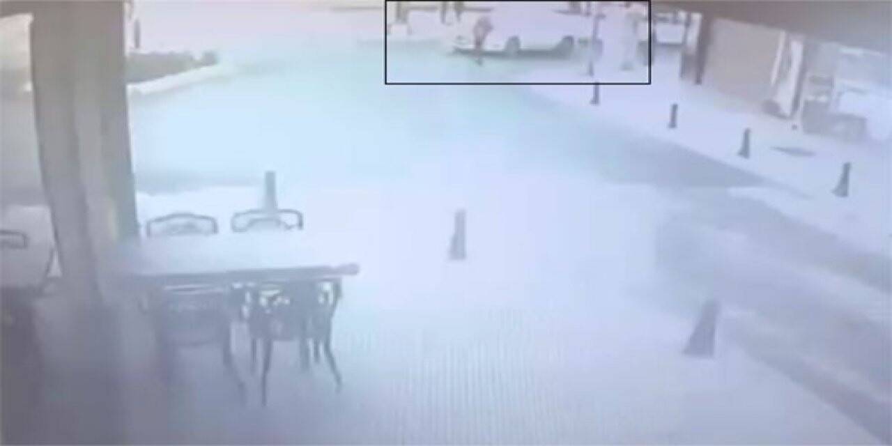 Yolun karşısına geçmeye çalışan genç kıza otomobil çarptı