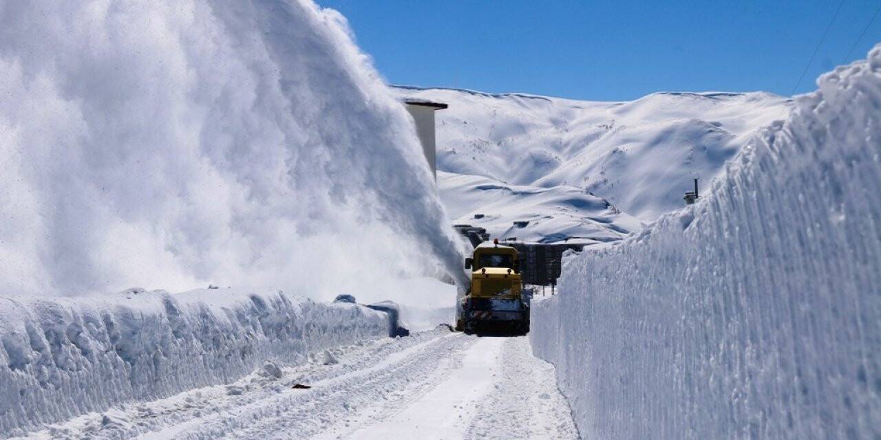 Bitlis’te kardan tüneller dönemi