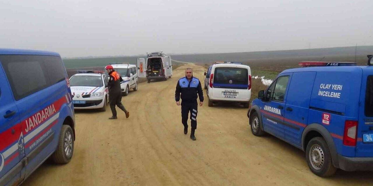 Silivri’de araç dereye uçtu: 1 yaralı