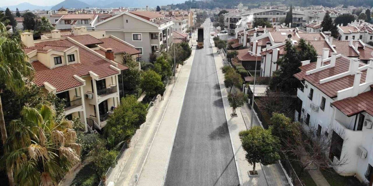 Marmaris’te yol yapım hamlesi