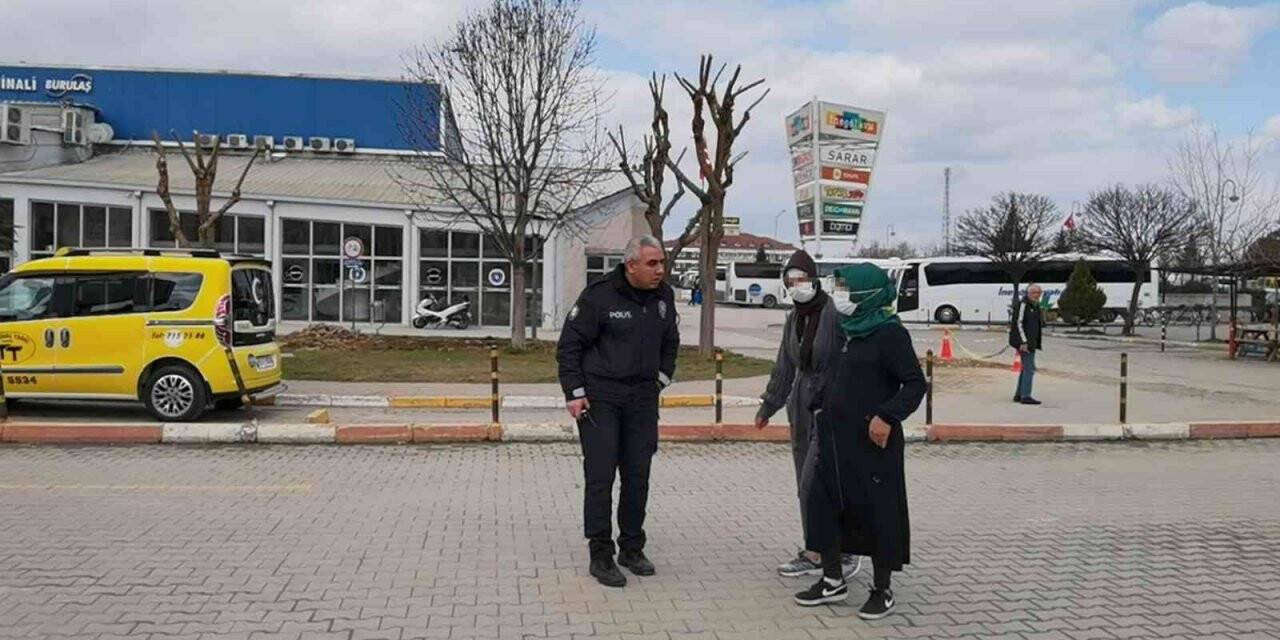 Evine giren hırsızları dedektif gibi takip etti