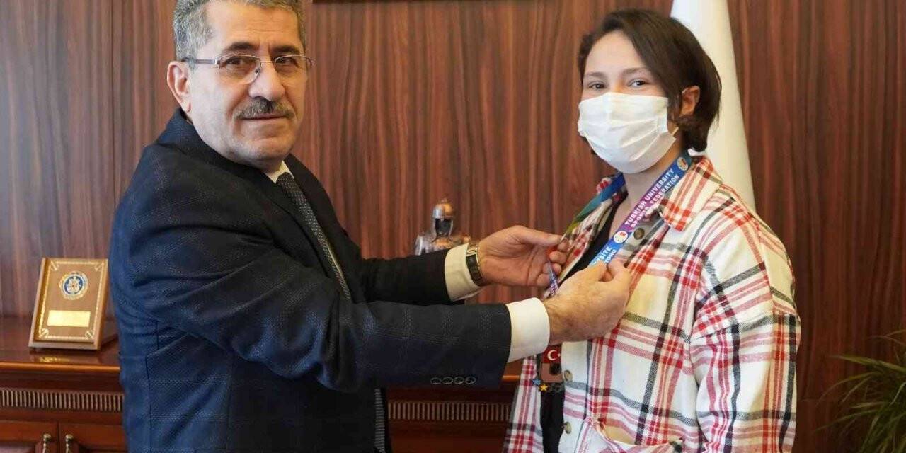 Türkiye üçüncüsü Rektör Cebeci’yi ziyaret etti