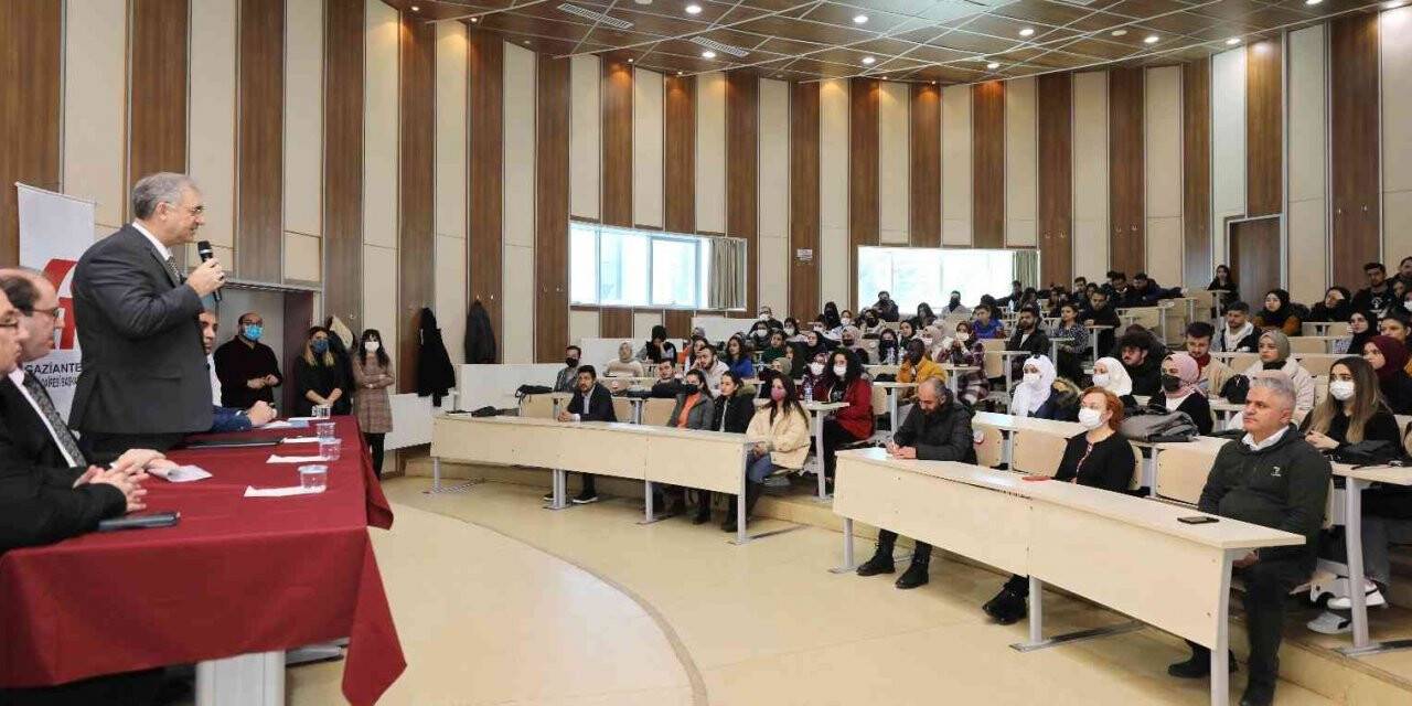 GAÜN’de kurumsal paylaşım ve meslek tanıtımı etkinliği