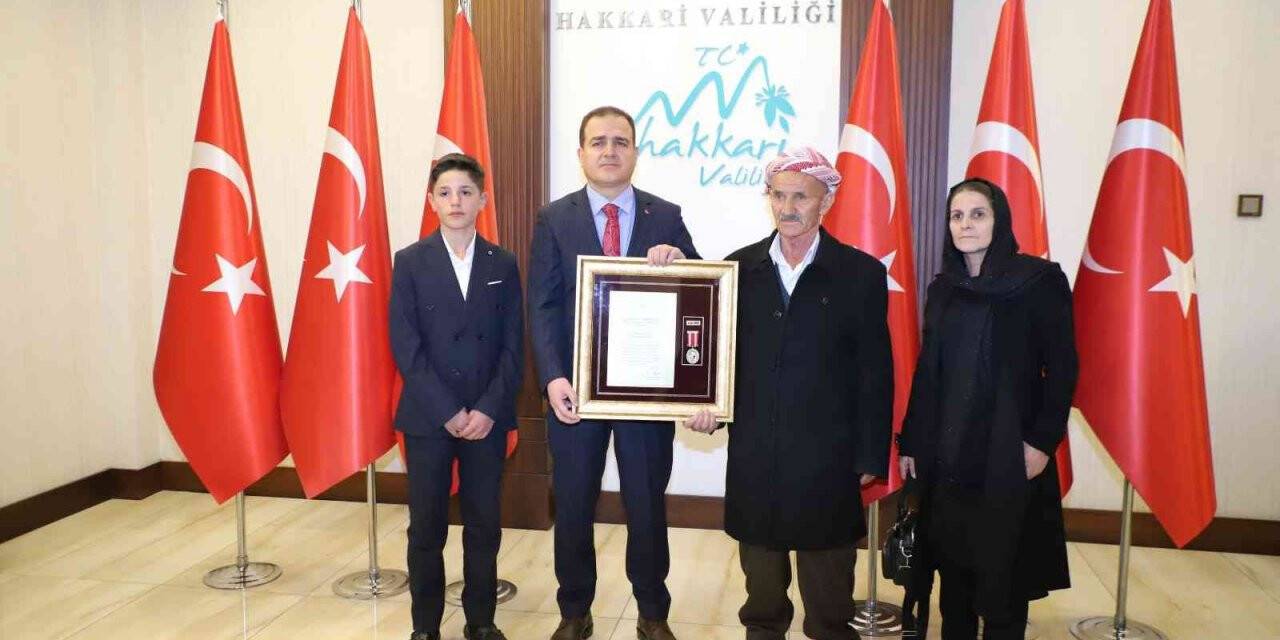 Hakkari’de ‘Devlet Övünç Madalyası ve Beratı’ takdim töreni