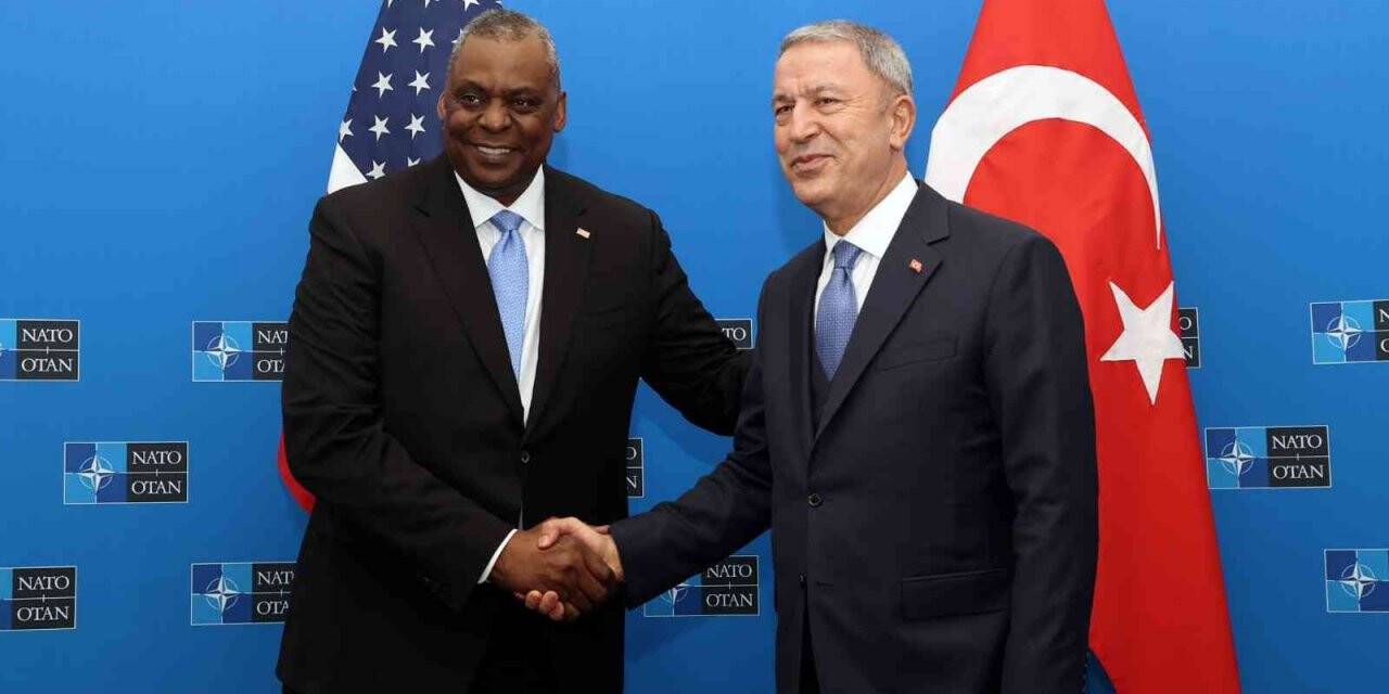 Bakan Akar, ABD Savunma Bakanı Austin ile görüştü