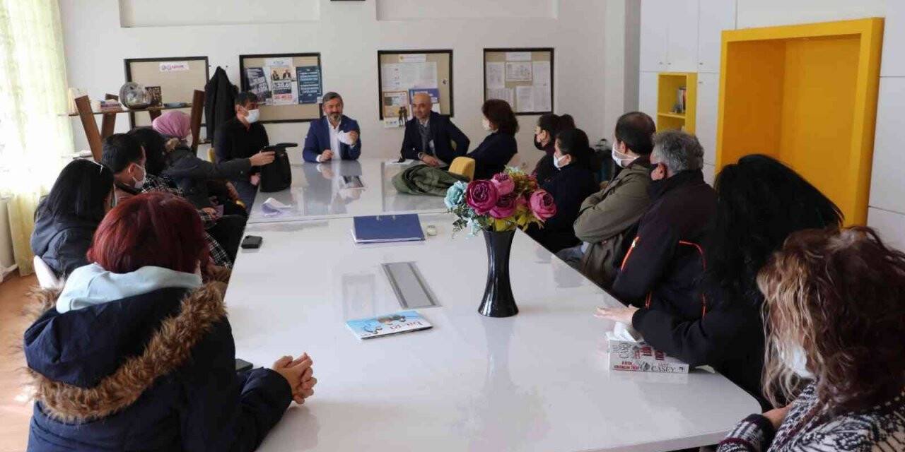 Uçak; “Eğitim çalışanlarına yeni sosyal ve mali haklar verilmeli”