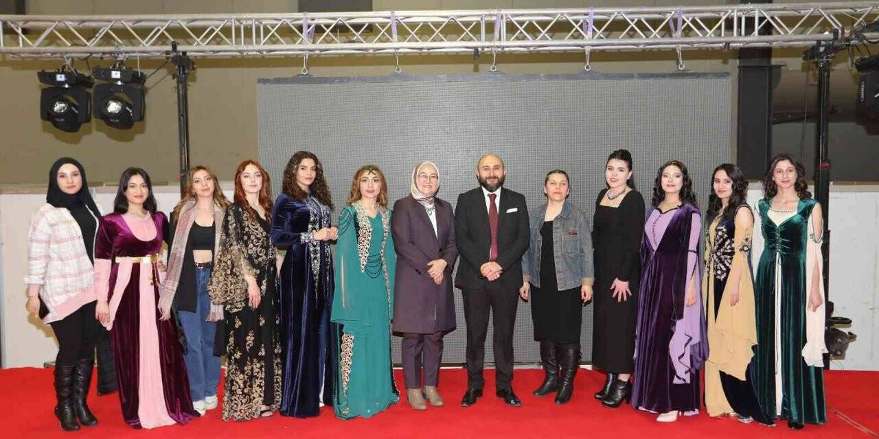 Van Büyükşehir Belediyesi ‘Mobilya ve Evlilik Hazırlıkları Fuarı’nda yerini aldı