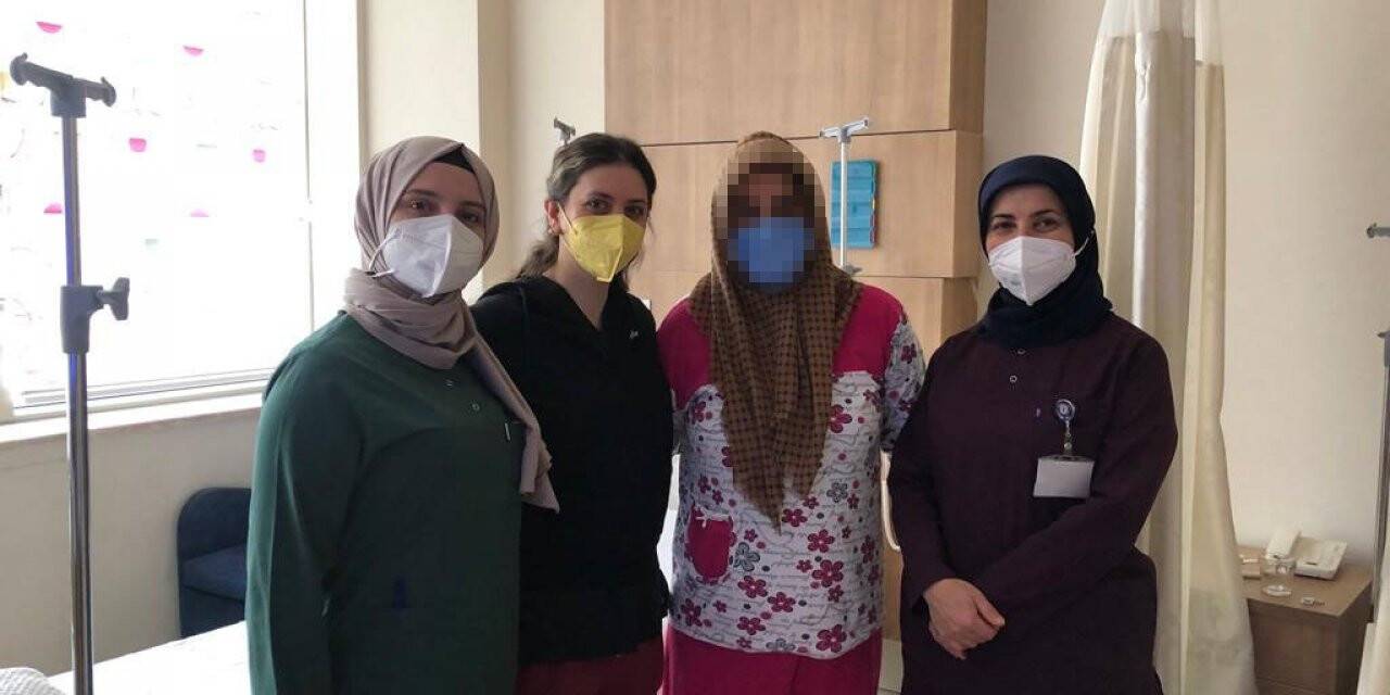 Şiddetli karın ağrısı ile hastaneye gitti, karnından 3 kiloluk kist çıktı