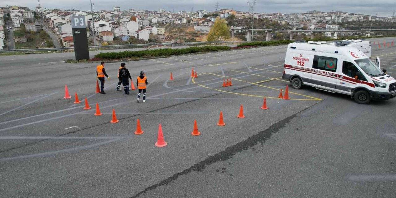 Ambulans sürücülerinin eğitimi nefes kesti