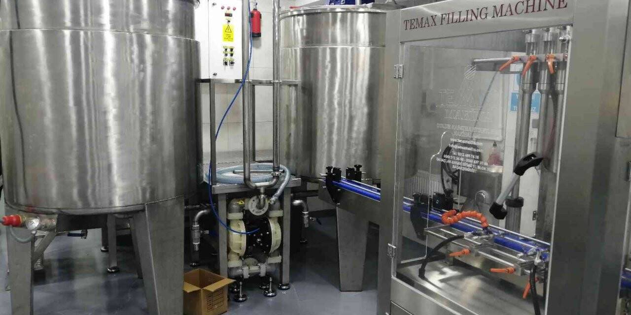 Sultanbeyli’de kaçak cinsel performans ürünü imalathanesine baskın