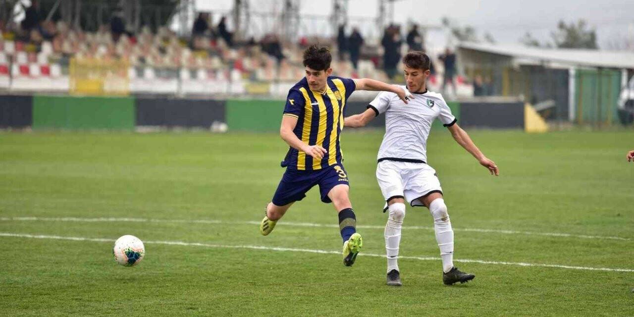 Genç Horozlar, MKE Ankaragücü’nü elinden kaçırdı