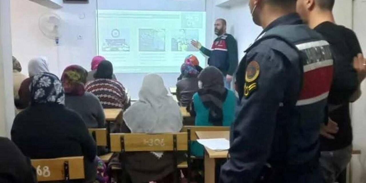 Çavdarhisar’da "En İyi Narkotik Polisi Anne" semineri