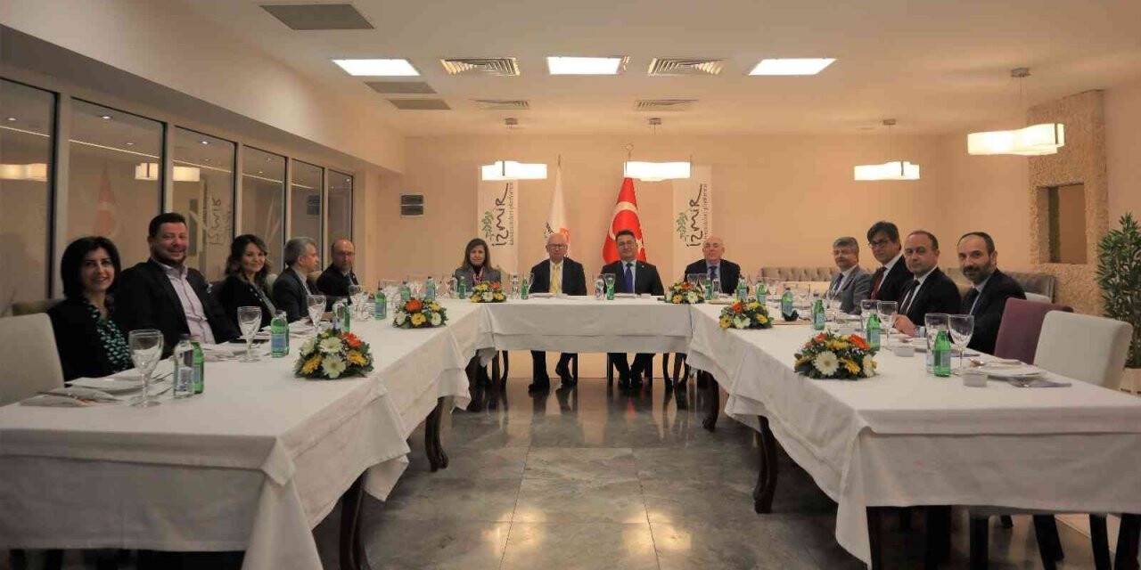 İzmir’deki 10 üniversiteden yeşil mutabakat için güç birliği