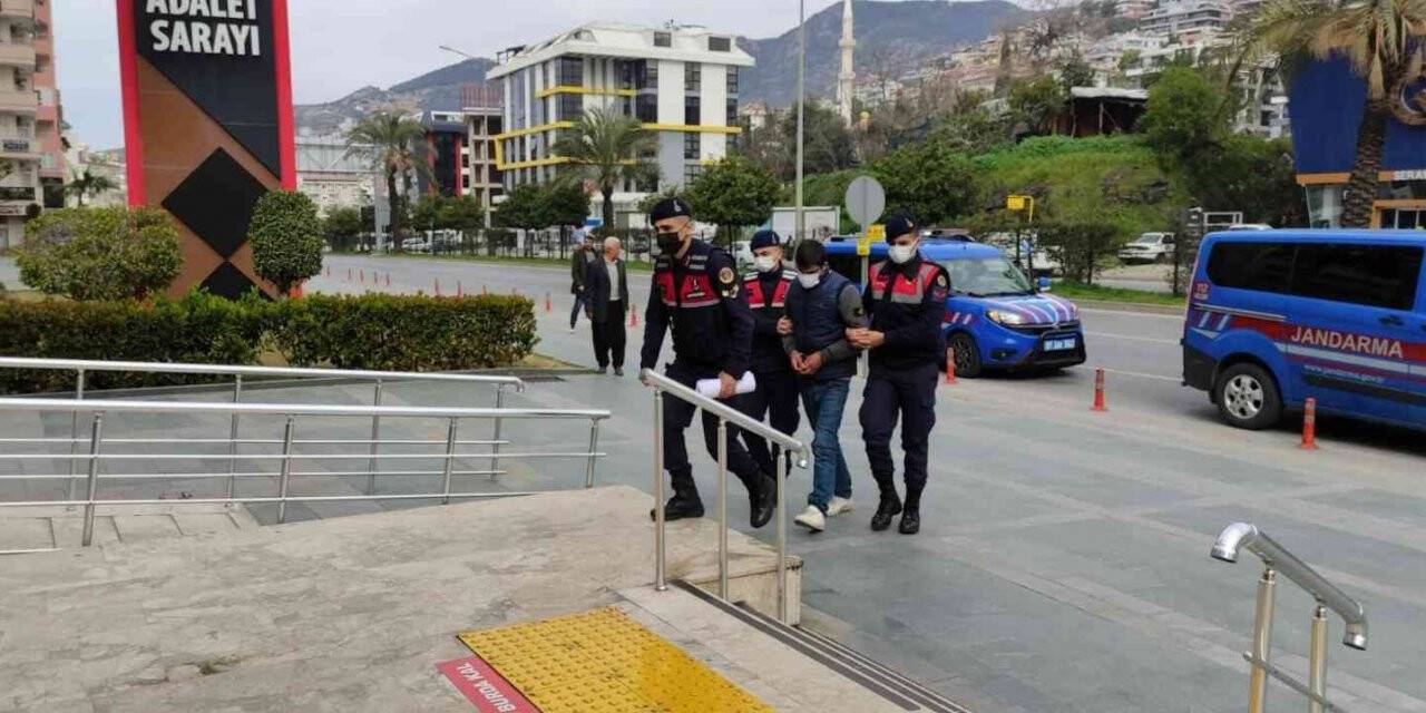 Firari uyuşturucu taciri ormanlık alanda yakalandı