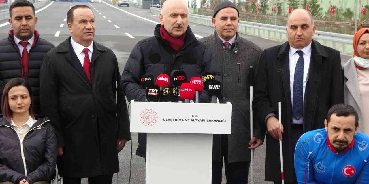 Bakan Karaismailoğlu, engelli vatandaşlarla 1915 Çanakkale Köprüsü’nde yürüdü