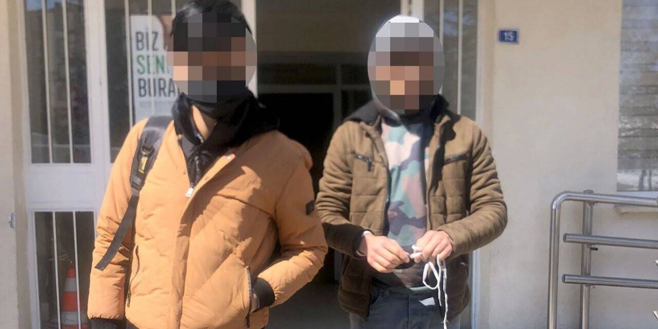 Yabancı uyruklu iki şahıs sınır dışı edildi