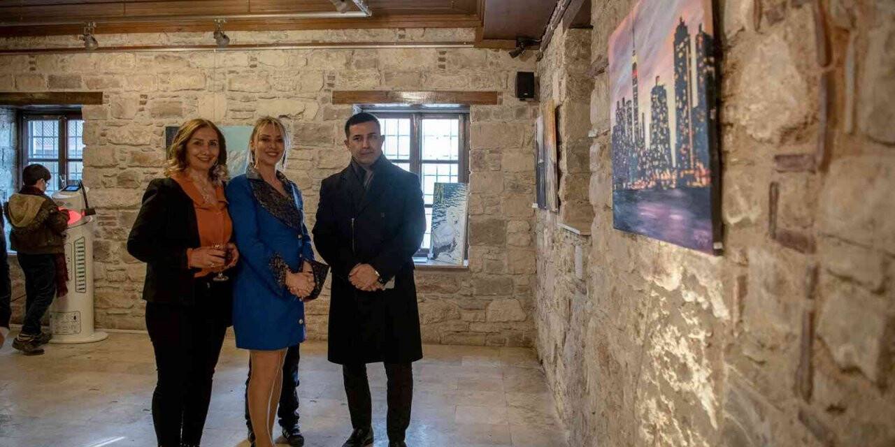 "Astral Seyahat" isimli sergi İbramaki Sanat Galerisi’nde