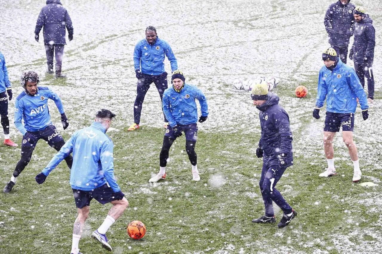 Fenerbahçe, Konyaspor maçı hazırlıklarını tamamladı