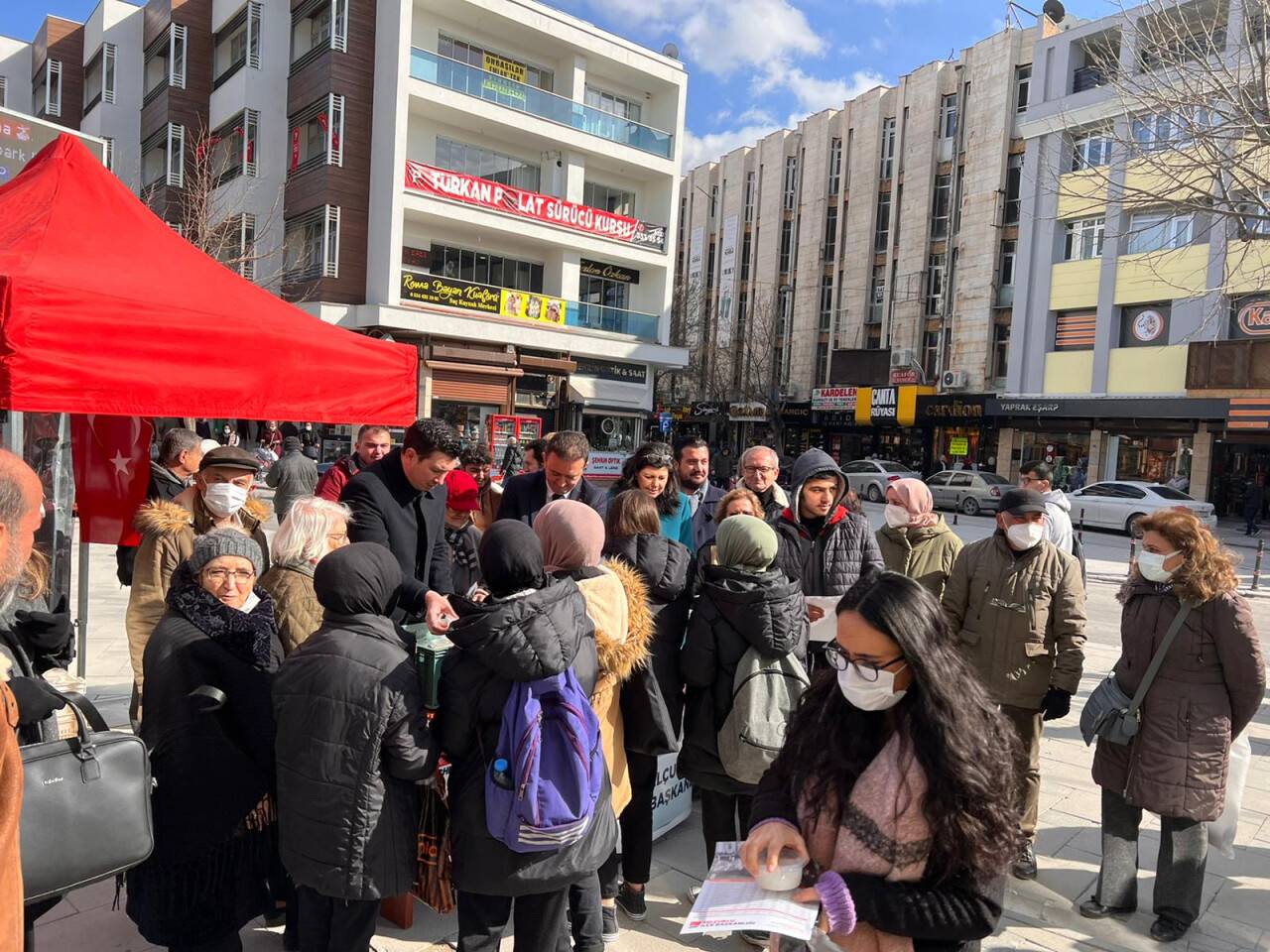 Çanakkale Şehitleri anısına zerde ikramı
