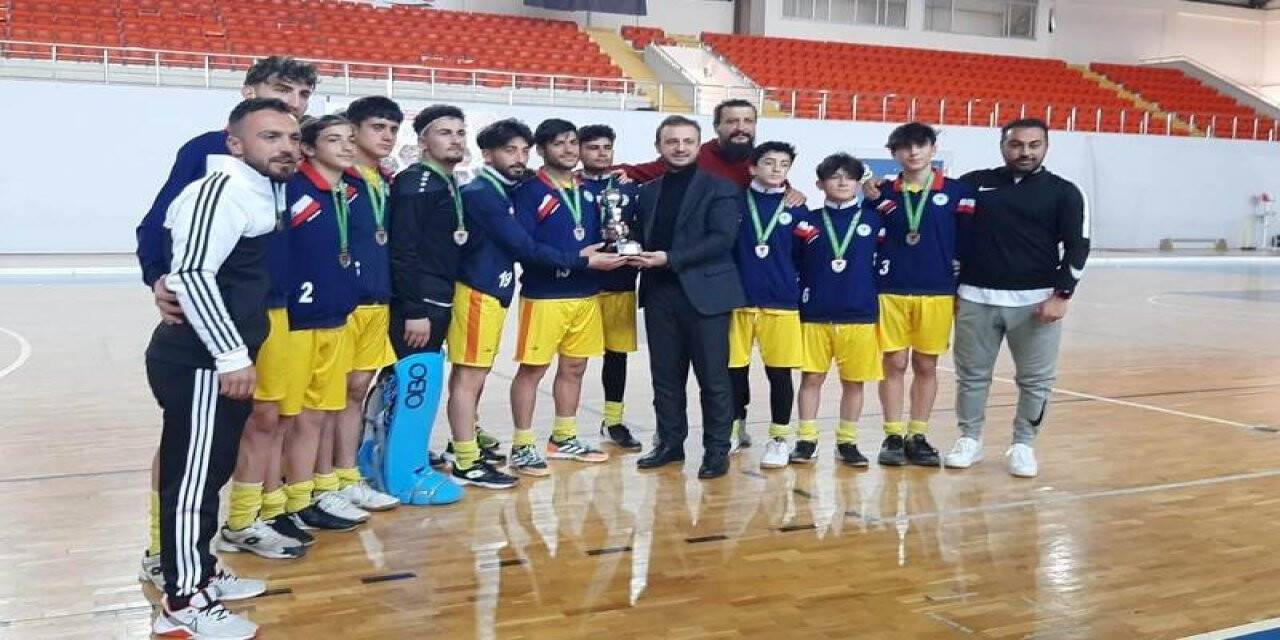Konya Hisar Gençlikspor'dan çifte başarı