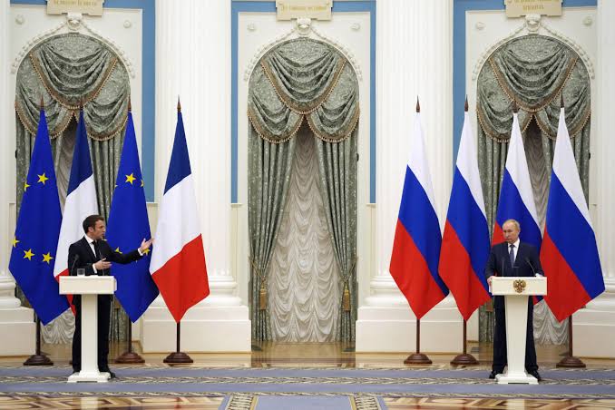 Putin ve Macron, Ukrayna’da ateşkes konusunu ele aldı