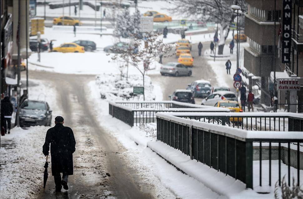 Başkentte kar yağışı etkili oldu