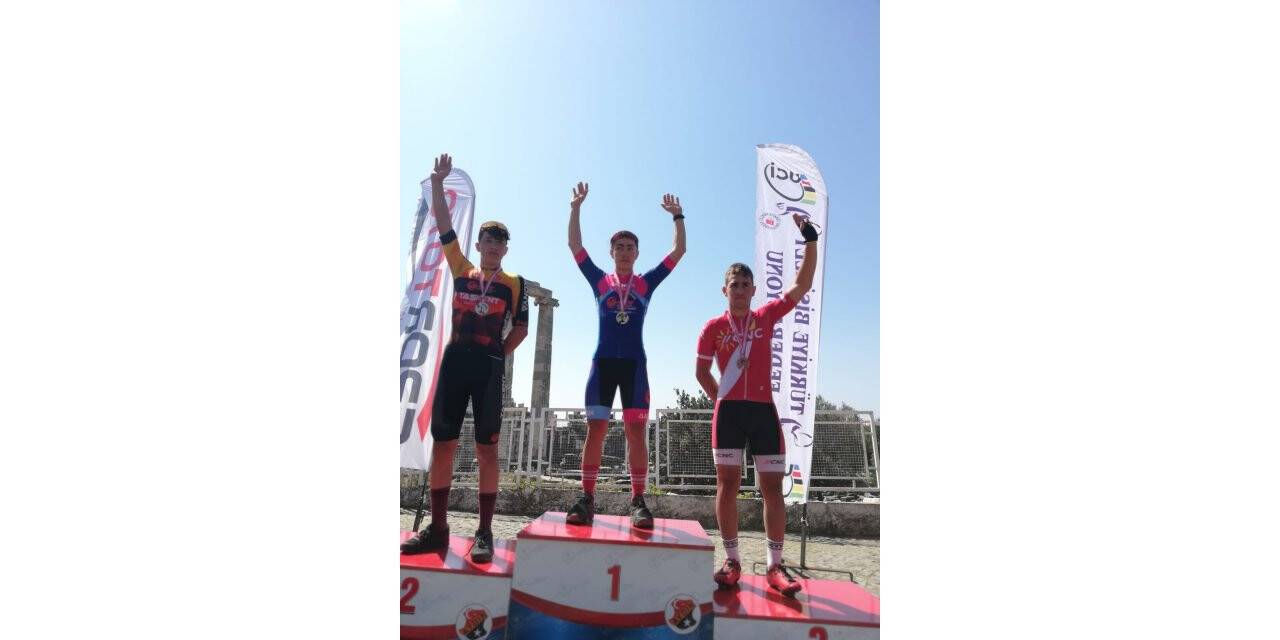 Taşkentspor’da madalya sevinci