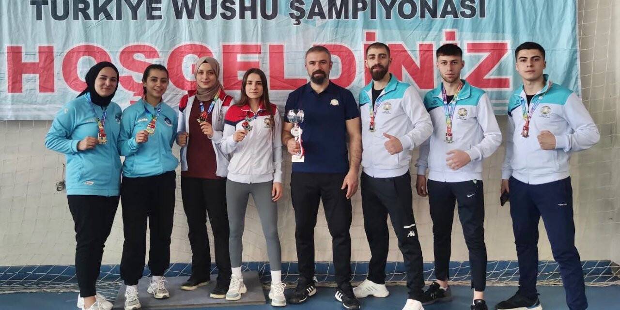 Üniversiteler wushuda 4 derece