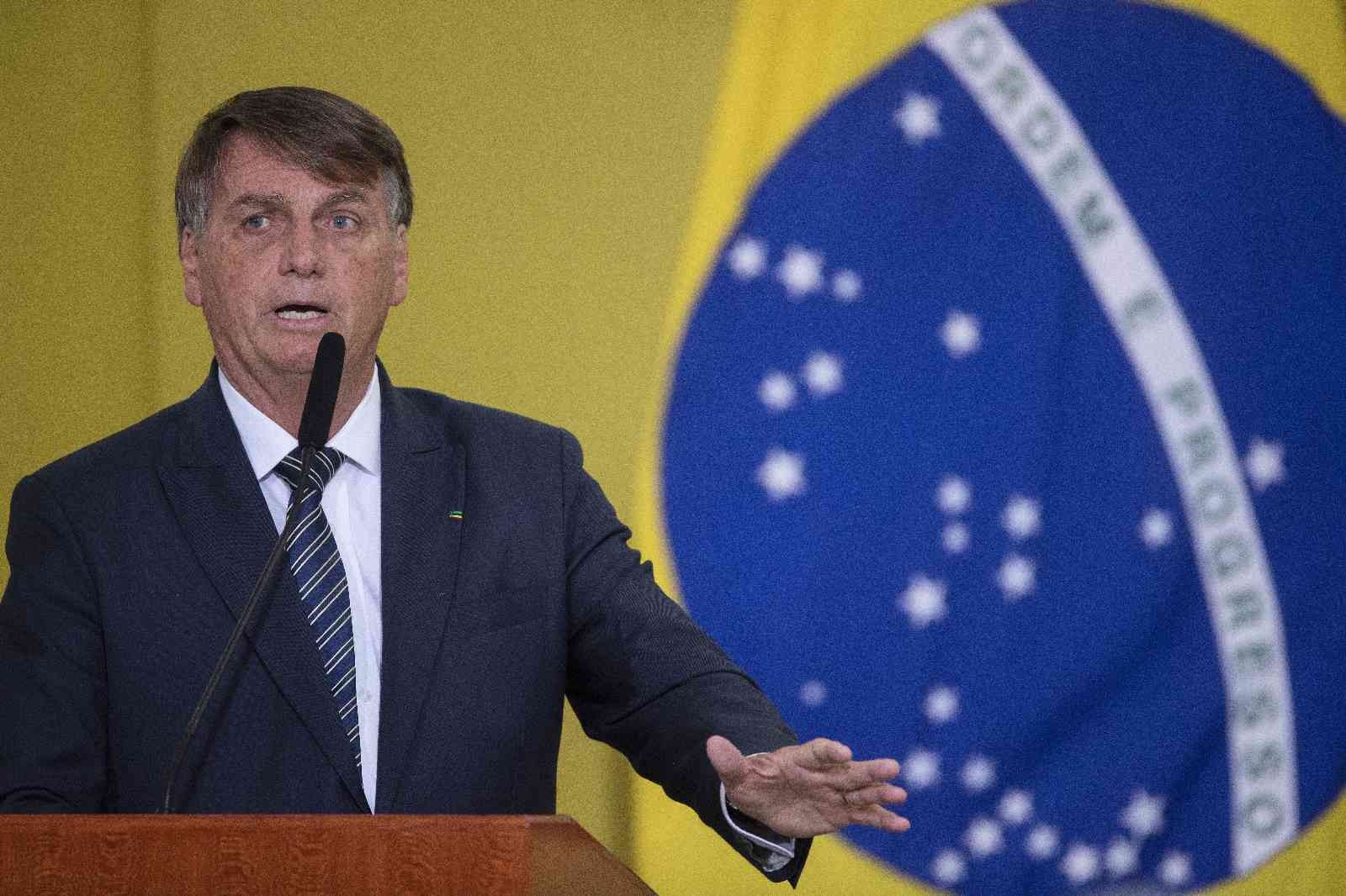 Bolsonaro, destekçilerine yol kapatma eylemlerini durdurma çağrısı yaptı