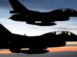 Irak jetleri Musul'u Bombalamaya Başladı