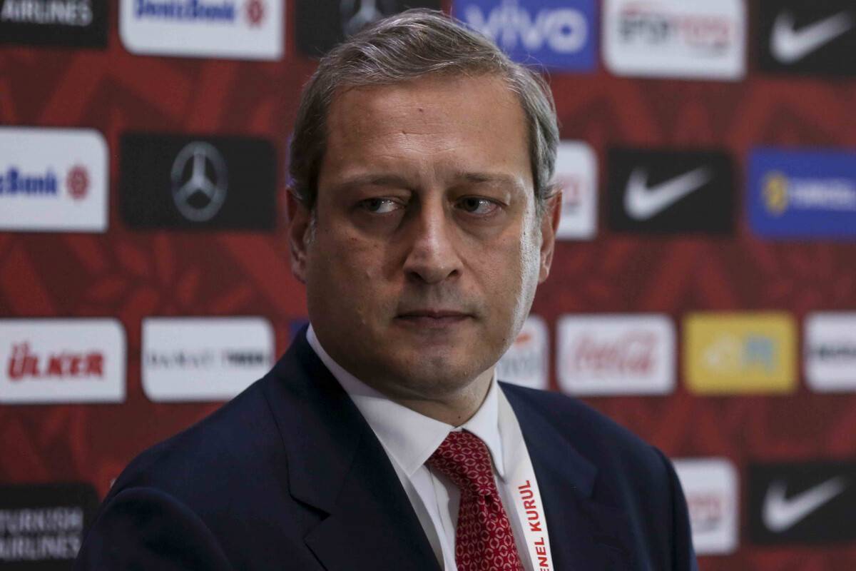 Burak Elmas: 'Alınan kararın gereğini yaptık ve Galatasaray’ın önünü açtık'