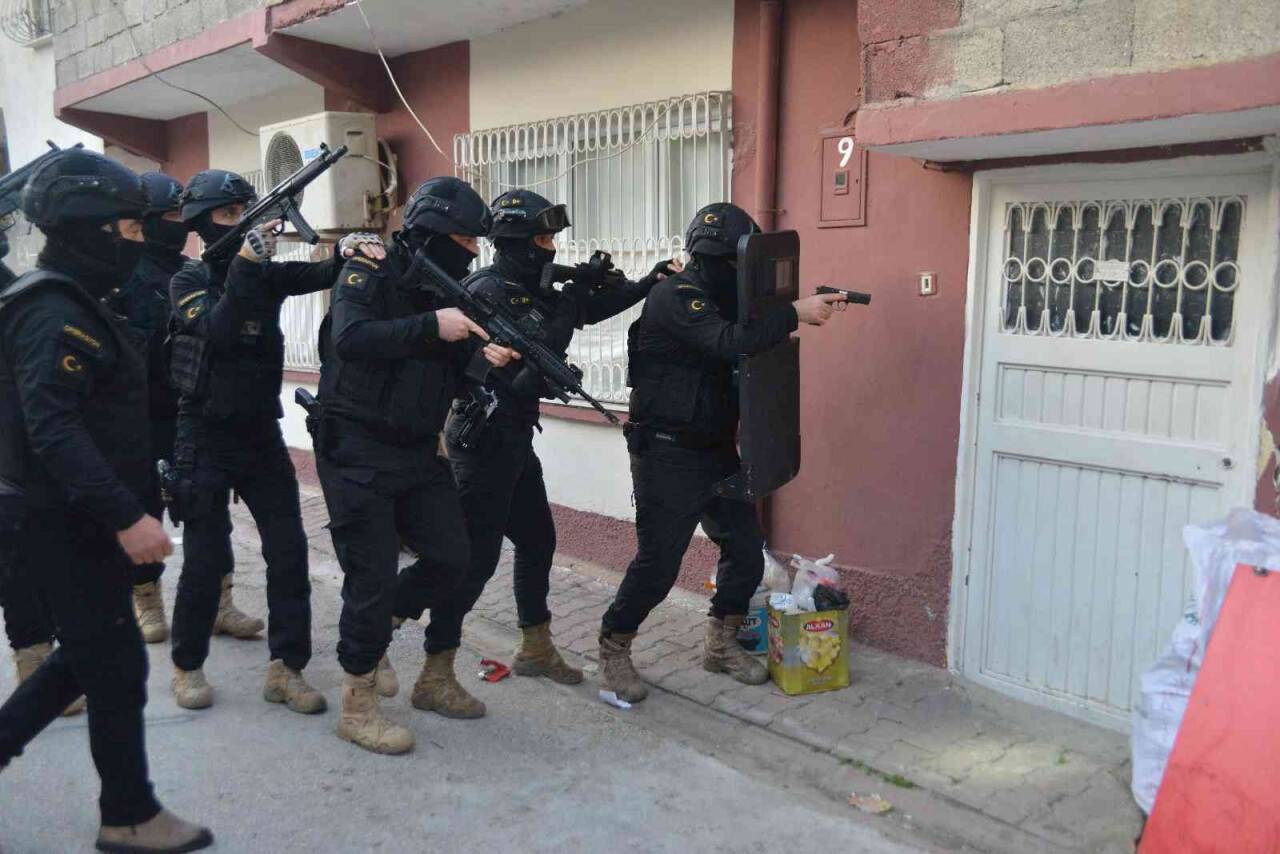 Adana’da DEAŞ operasyonu: 7 gözaltı