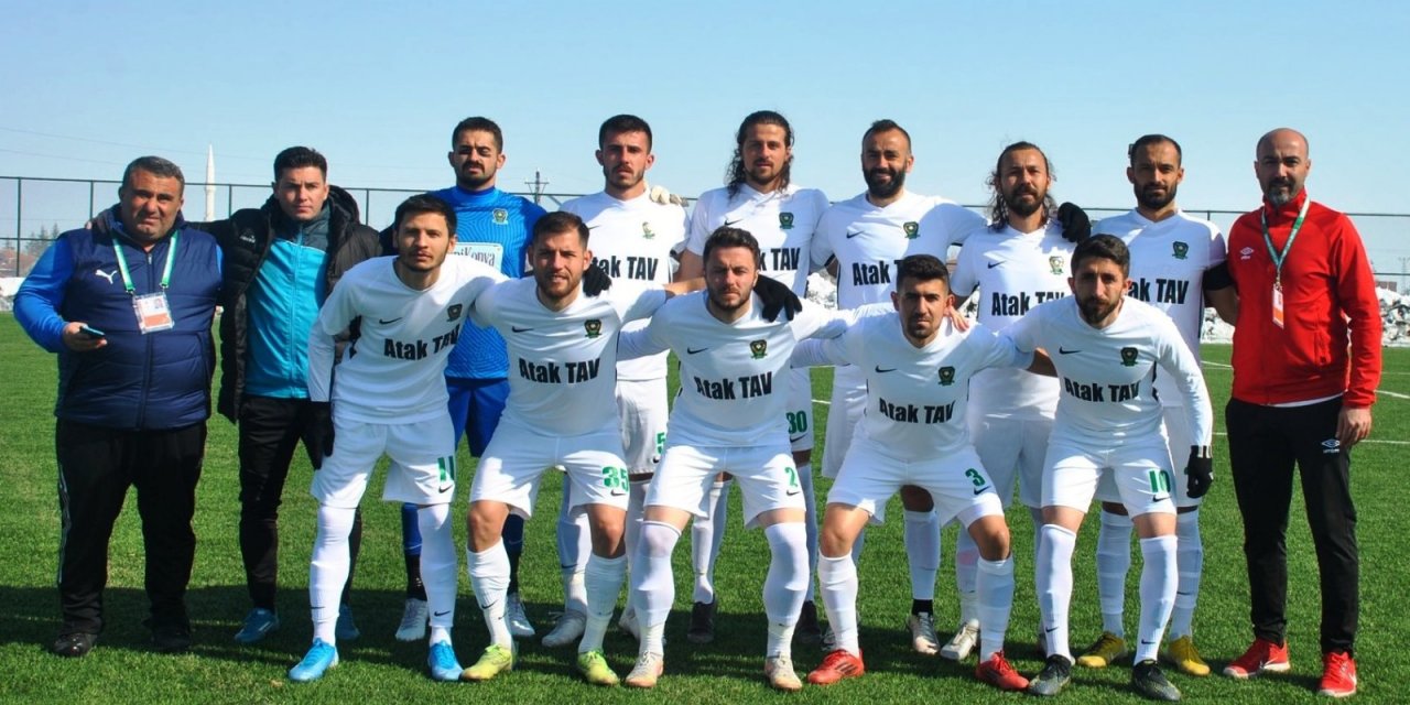 Sarayönü Belediyespor’un 3. Lig hayali yine olmadı