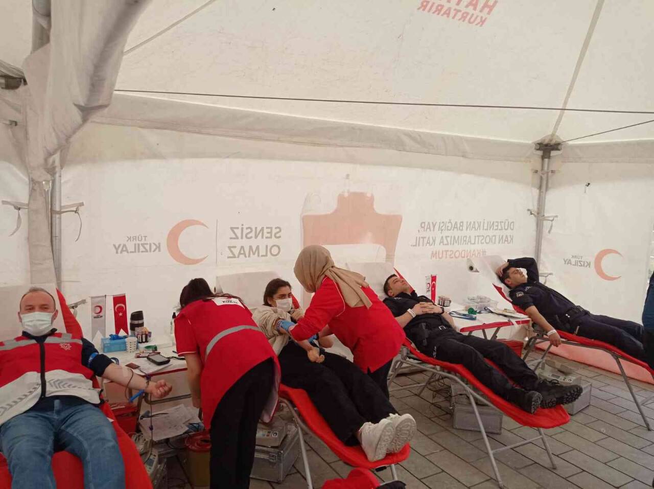 İstanbul polisinden anlamlı destek