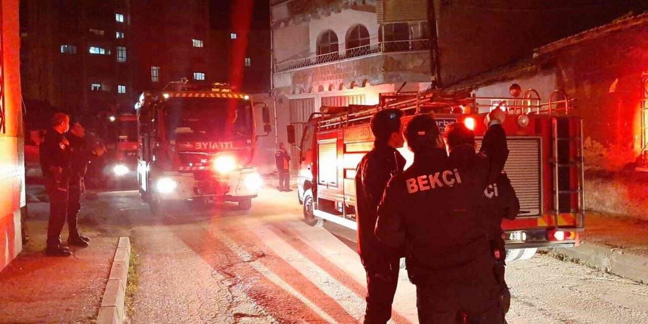 Metruk binada çıkan yangın mahalleliyi korkuttu