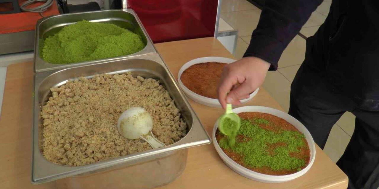 Ramazanın vazgeçilmezi kadayıf tezgahları süslüyor