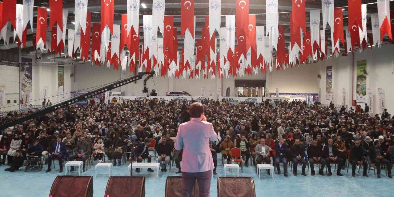 Elazığ Belediyesi’nden dolu dolu ramazan ayı programı, vatandaşlar akın etti