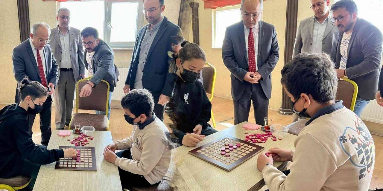 Öğrenciler Akıl ve Zeka Oyunları Turnuvası’yla eğlendi