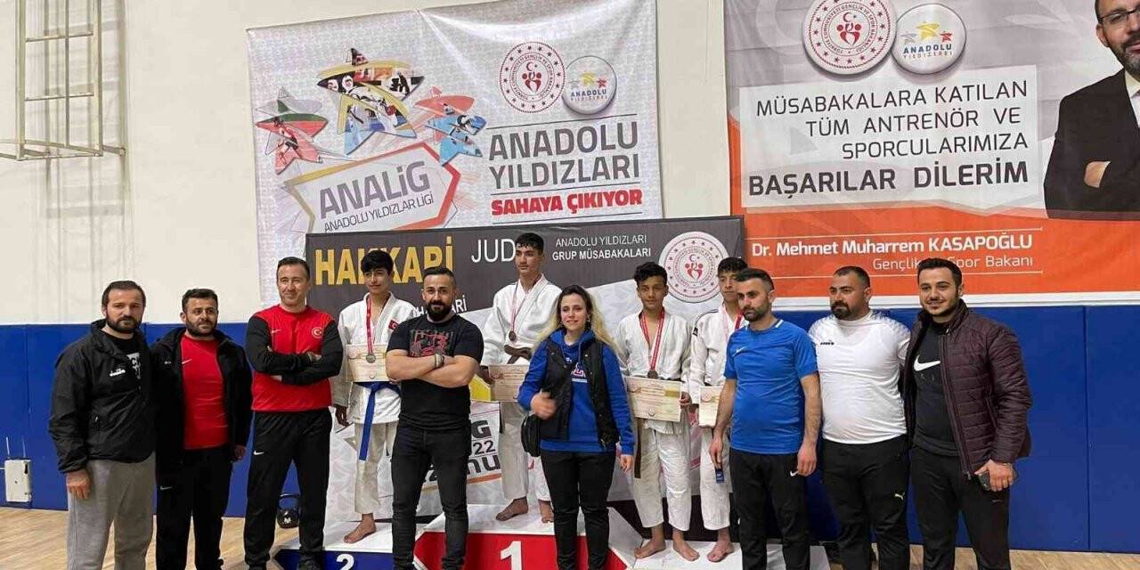 Hakkari’de judo grup müsabakaları başladı