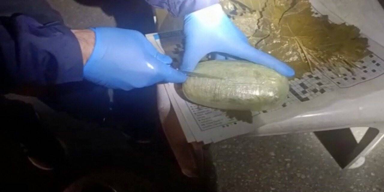 Salamura asma yaprağı bidonunda uyuşturucu sevkiyatına 2 tutuklama