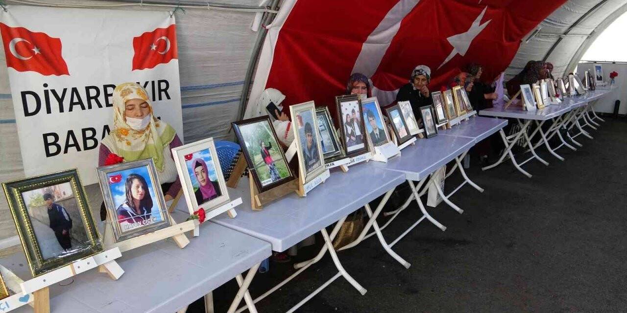 Diyarbakır anneleri Ramazan ayında da evlatlarının yolunu gözlüyor