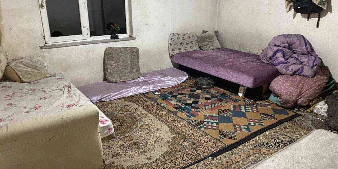 Esenyurt’ta ’şok evleri’nde 43 kaçak göçmen yakalandı
